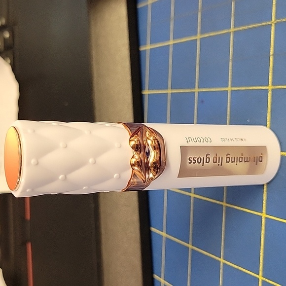 Coconut Plumping Lip Gloss 0.14oz New - Picture 1 of 1